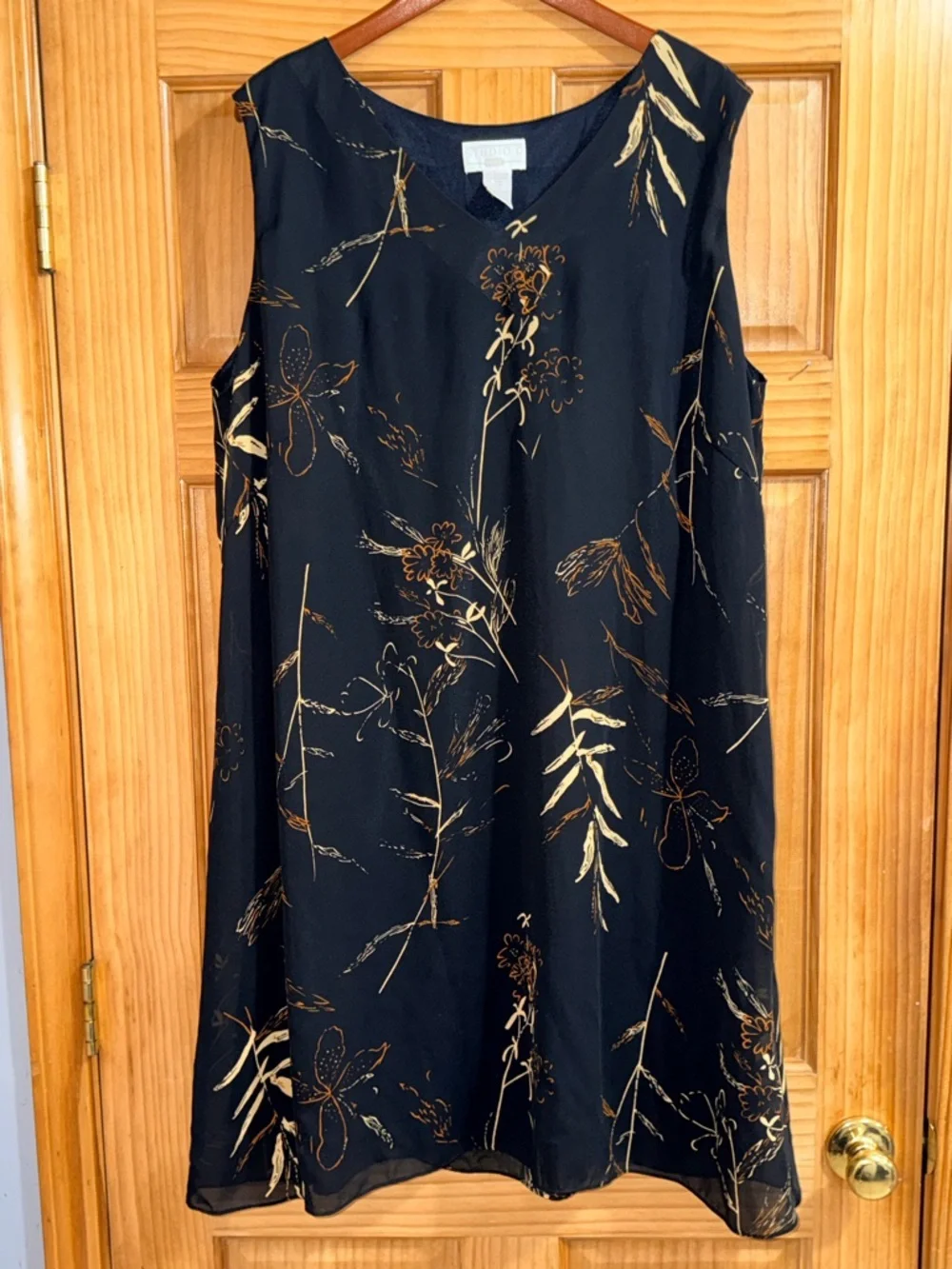 Vtg Studio C Plus Black Midi Dress with Gold Floral Accents - Picture 3 of 11